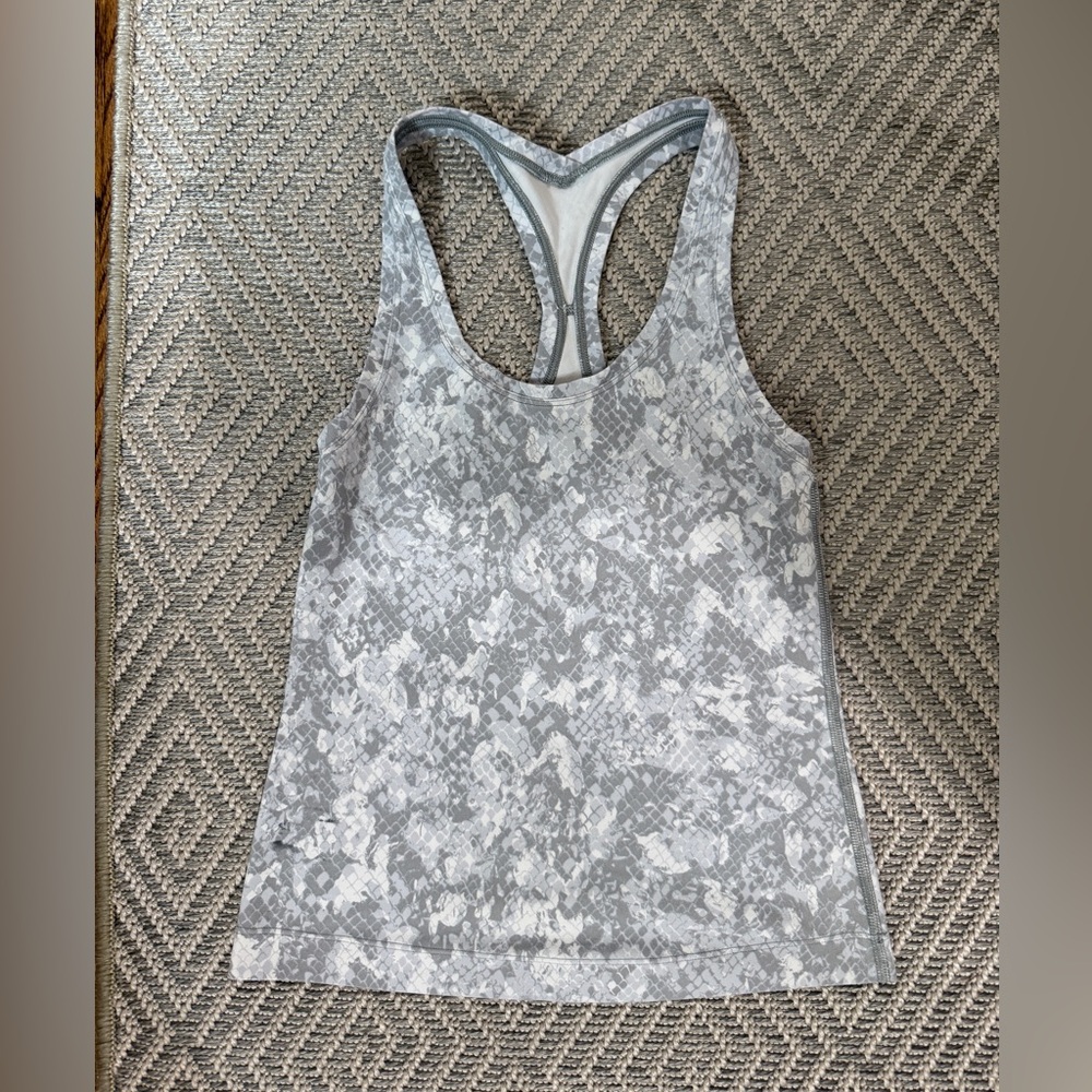 Lululemon tank top